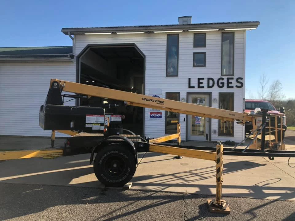 Exterior LED Building Lighting Image 1